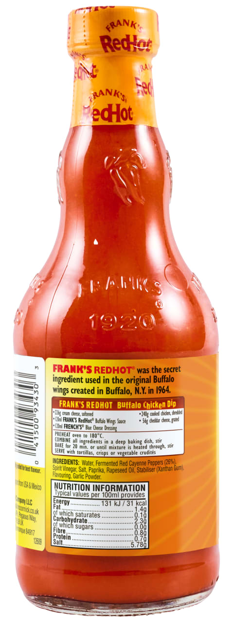 The back of a glass bottle of Franks Rdhot Bws Gb 24/148 Ml, showing the nutrition information, ingredients, and a recipe for Frank's RedHot Buffalo Chicken Dip.